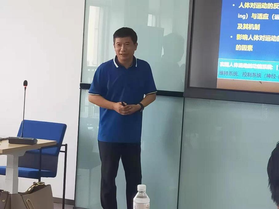 说明: 1